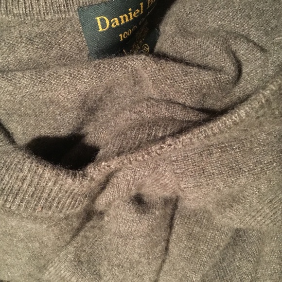 Daniel Bishop Men’s Cashmere V-Neck Sweater Sz XL - Picture 5 of 5